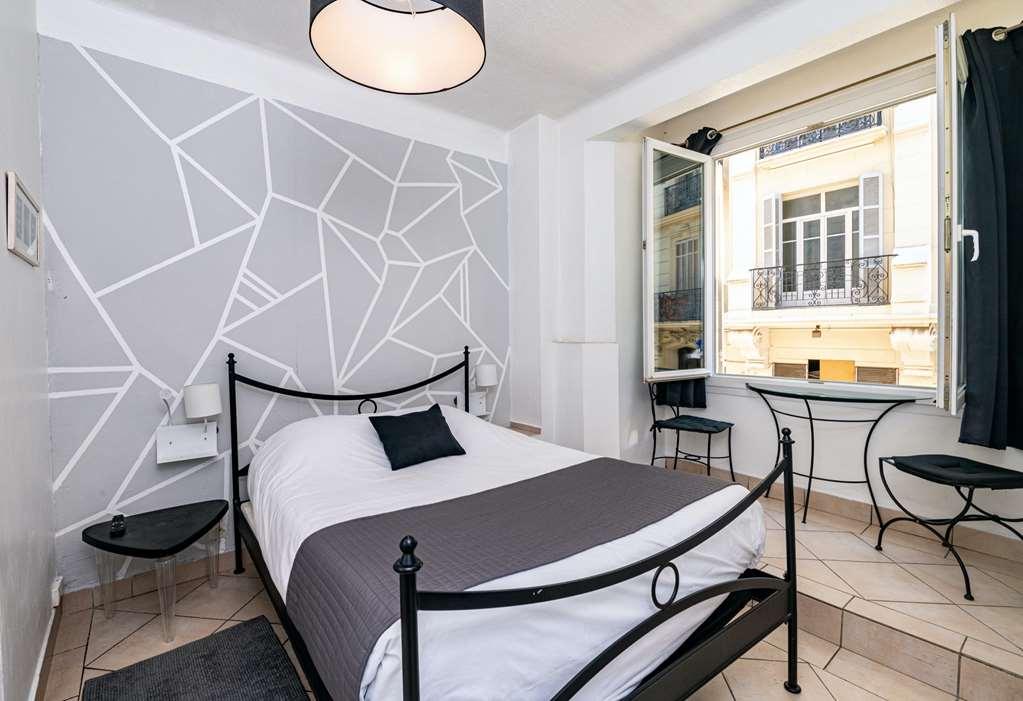 Celenya Hotel Tolone Esterno foto
