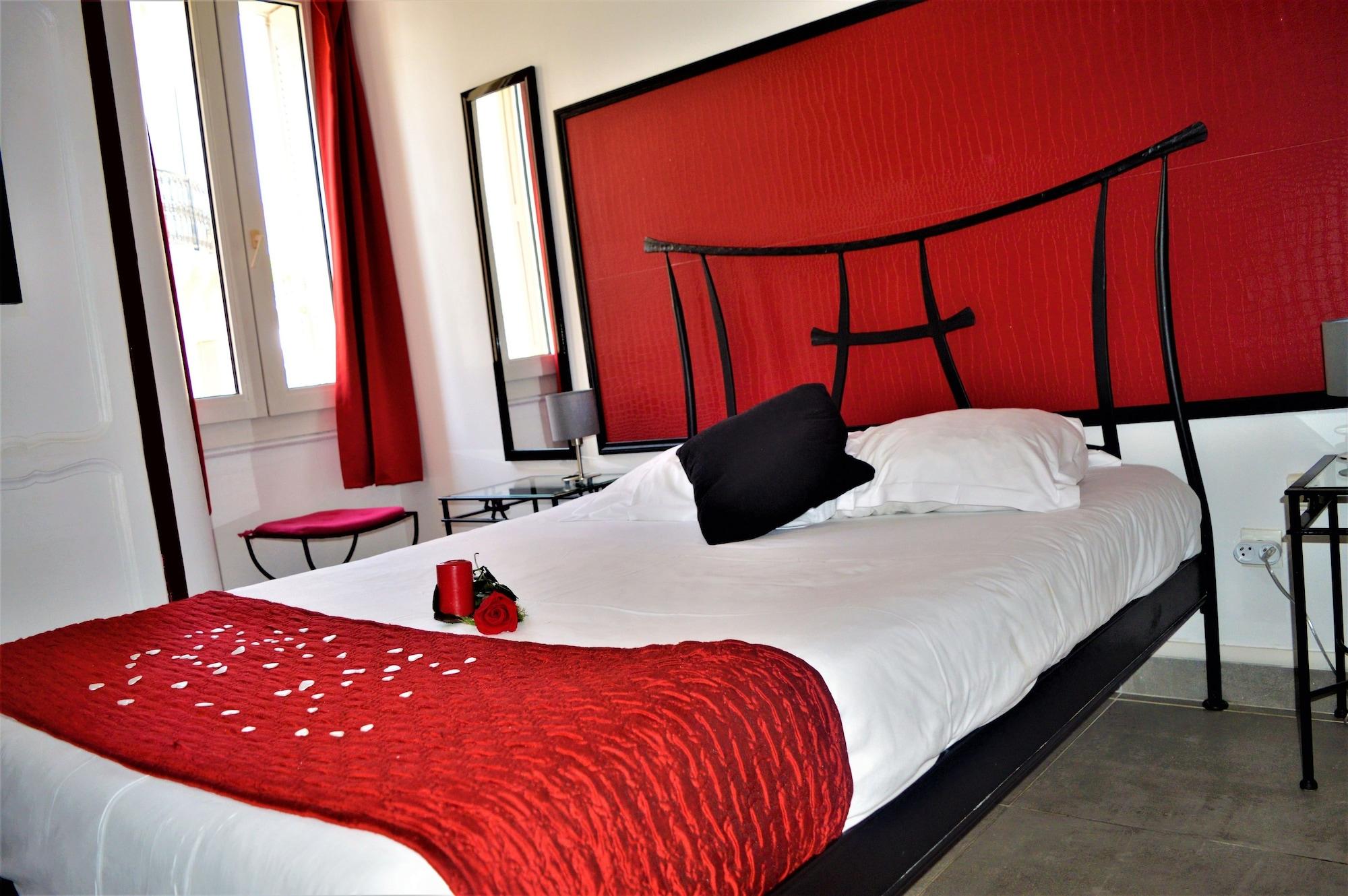 Celenya Hotel Tolone Esterno foto